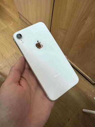 Продам iPhone XR 64gb идеал торг!