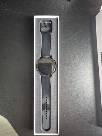 Продам смарт-часы Samsung galaxy watch 5 44mm