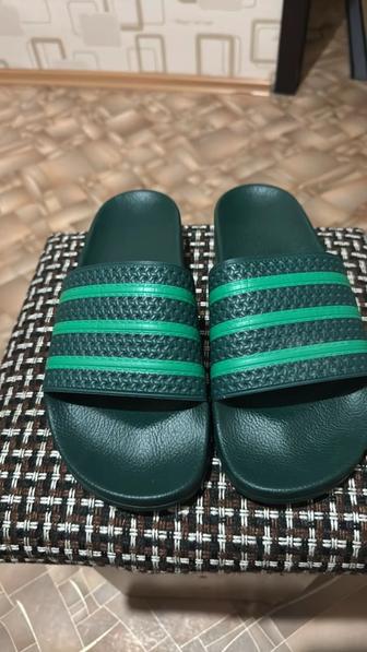 Шлепанцы адидас оригинал
