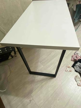 Продам стол LOFT