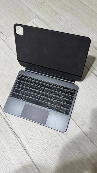 Клавиатура iPad Pro 11 (M4) 2024