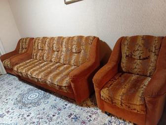 Диван с креслами