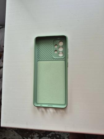 Б/у телефон в отличном состоянии .