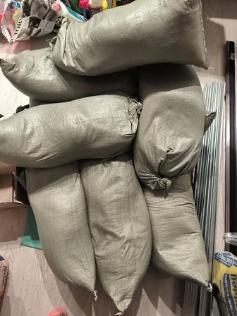 Продам отсев 15 мешков по 25кг 900 тенге за мешок