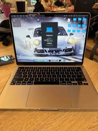 MacBook Air M2 2022