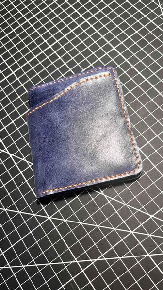 Кожаный кошелек