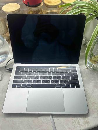 Продам MacBook Pro