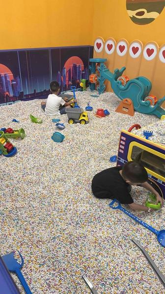 воспитательница, няня