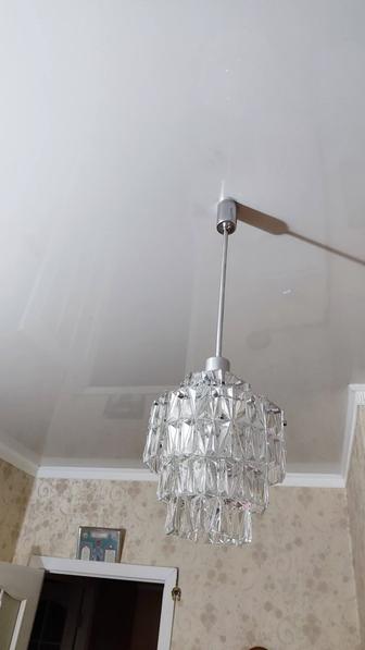 Продам винтажную хрустальную люстру.