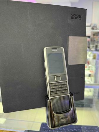 Продам Nokia 8800