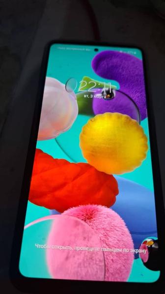 Продам телефон А 51 год 2019