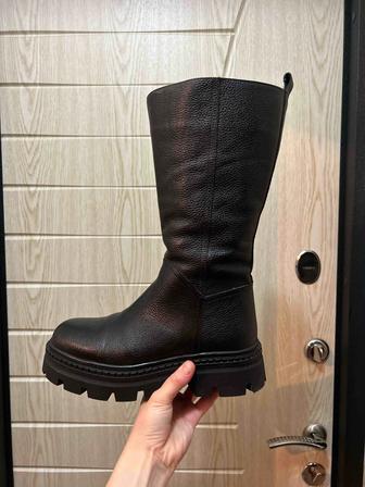 Продам новые сапоги от SAFI
