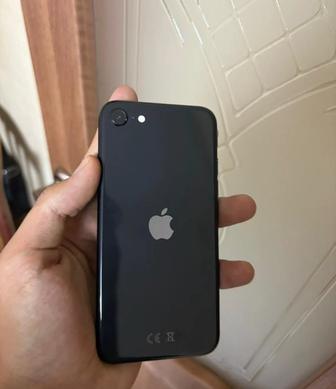 Продам Айфон Se 2020 64gb