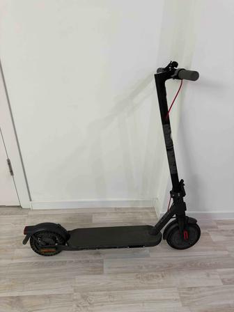 Самокат электрический Xiaomi 4 Lite