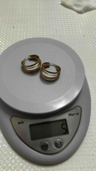 Продам Серги золотые