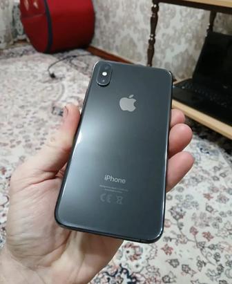 Продам iPhone XS