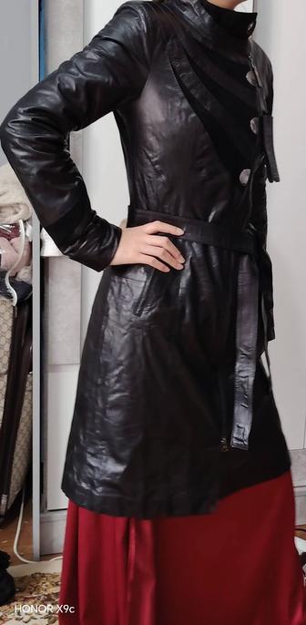 Продам пальто новое