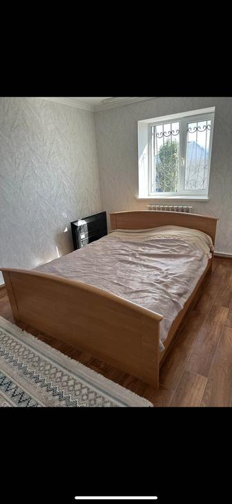 Кровать