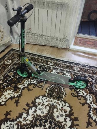 Продам самокат в отличном состоянии! Доступная цена! Хорошее качество!