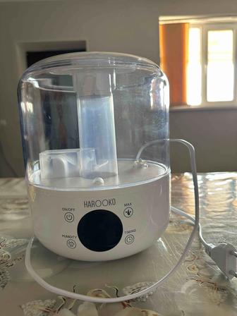 Увлажнитель воздуха ( почти новая)