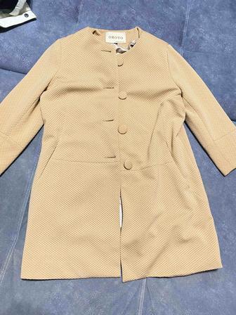 Продам женское пальто