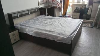 Кровать