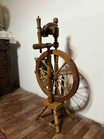 Старинная прялка