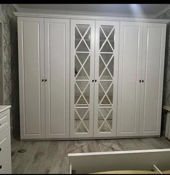 Продам спальный гарнитур 6 дверной