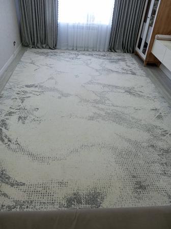 Продам ковер в отличном состоянии
