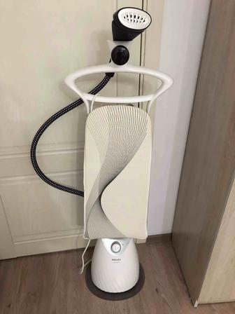 Вертикальный отпариватель Philips Comfort Touch