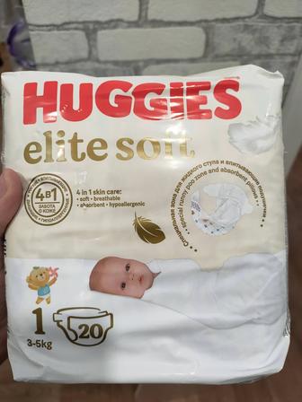 Продам памперсы Huggies