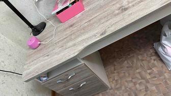 Детская мебель шкаф, комод, стол