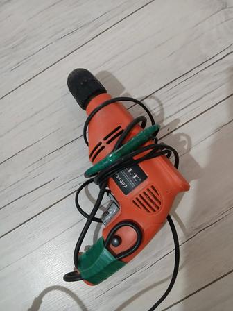 Продам дрели