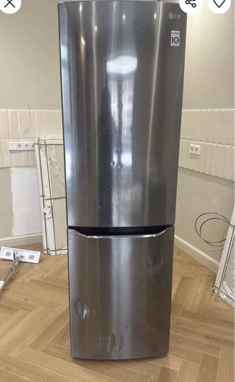 холодильник двухкамерный NO FROST