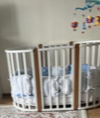 Продам уютную детскую кроватку в отличном состоянии