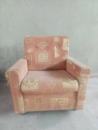 Продам два кресла