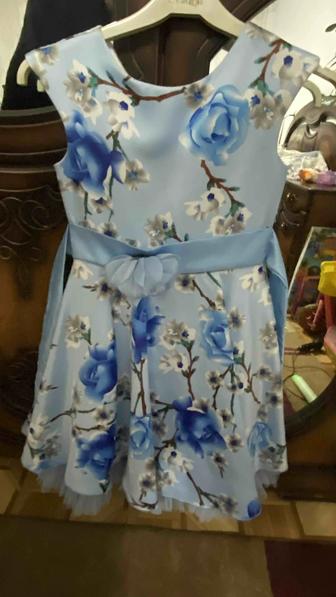 Платье на девочку