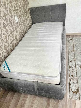 Продам односпальную кровать