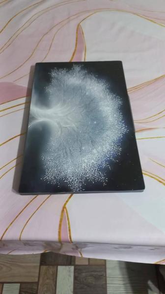 Продам ноутбук в идеальном состоянии