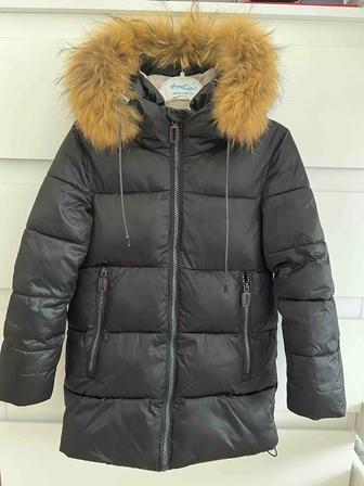 Зимняя куртка на девочку