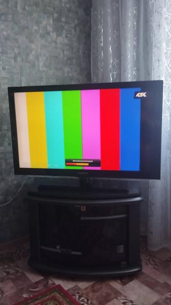 Продаётся ТВ самсунг с тумбой.