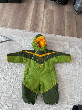 Продается детский зимний комбинезон