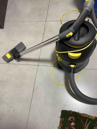 Пылесос karcher 700w