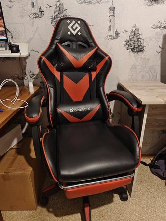 Продам компьютерное кресло DEFENDER