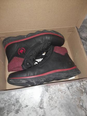Продам зимние ботинки рейкер