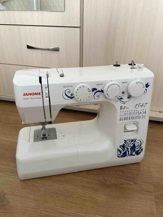 Продам швейную машинку Janome 1547
