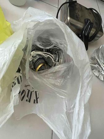 Бесплатно отдам потолочные подсветки