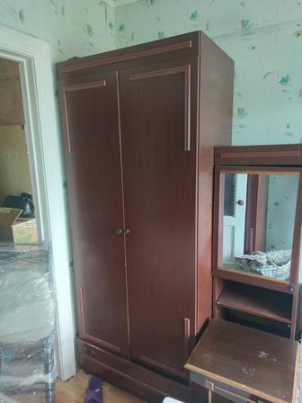 Кровать
