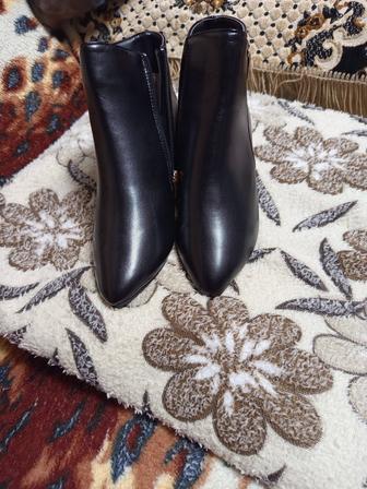 Продам женские полусапожки