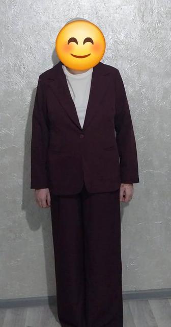 Брючной костюм